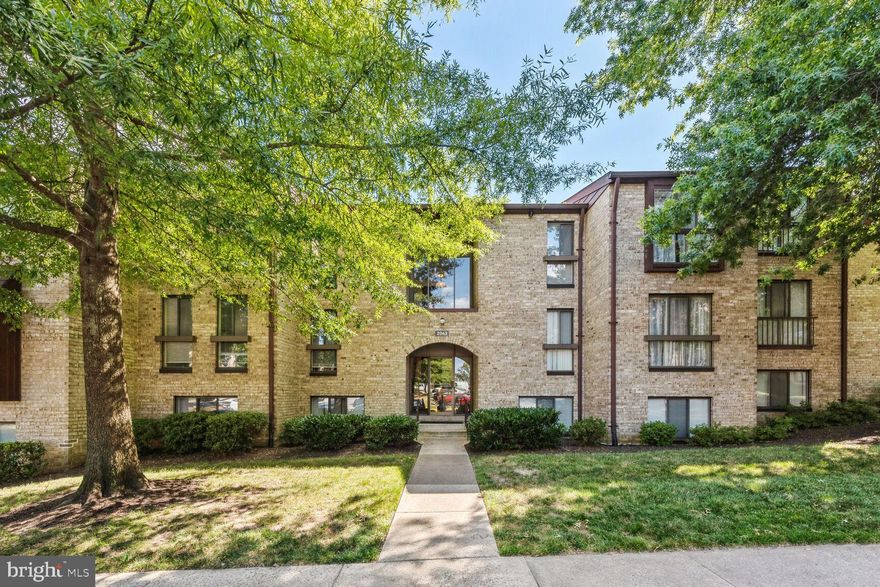Sparkling, fresh, and new, FULLY renovated, fresh paint throughout, updated kitchen and bathroom! All new appliances have just been installed - stainless refrigerator, dishwasher, gas range and under cabinet range hood, as well as a brand new stacked washer and dryer. The kitchen also features an elegant ceramic tile backsplash and fresh white granite countertops with a stainless undermount sink. New bathroom countertops and updated fixtures throughout. This peaceful urban sanctuary is minutes from convenience, shopping, and entertainment. Additionally, as part of the Reston Association, it offers access to swimming pools, miles of trails, multiple ball fields, tennis courts, pickleball courts, and lakes.  This condo offers a perfect blend of luxury and convenience in a prime location, ready for you to call home.
