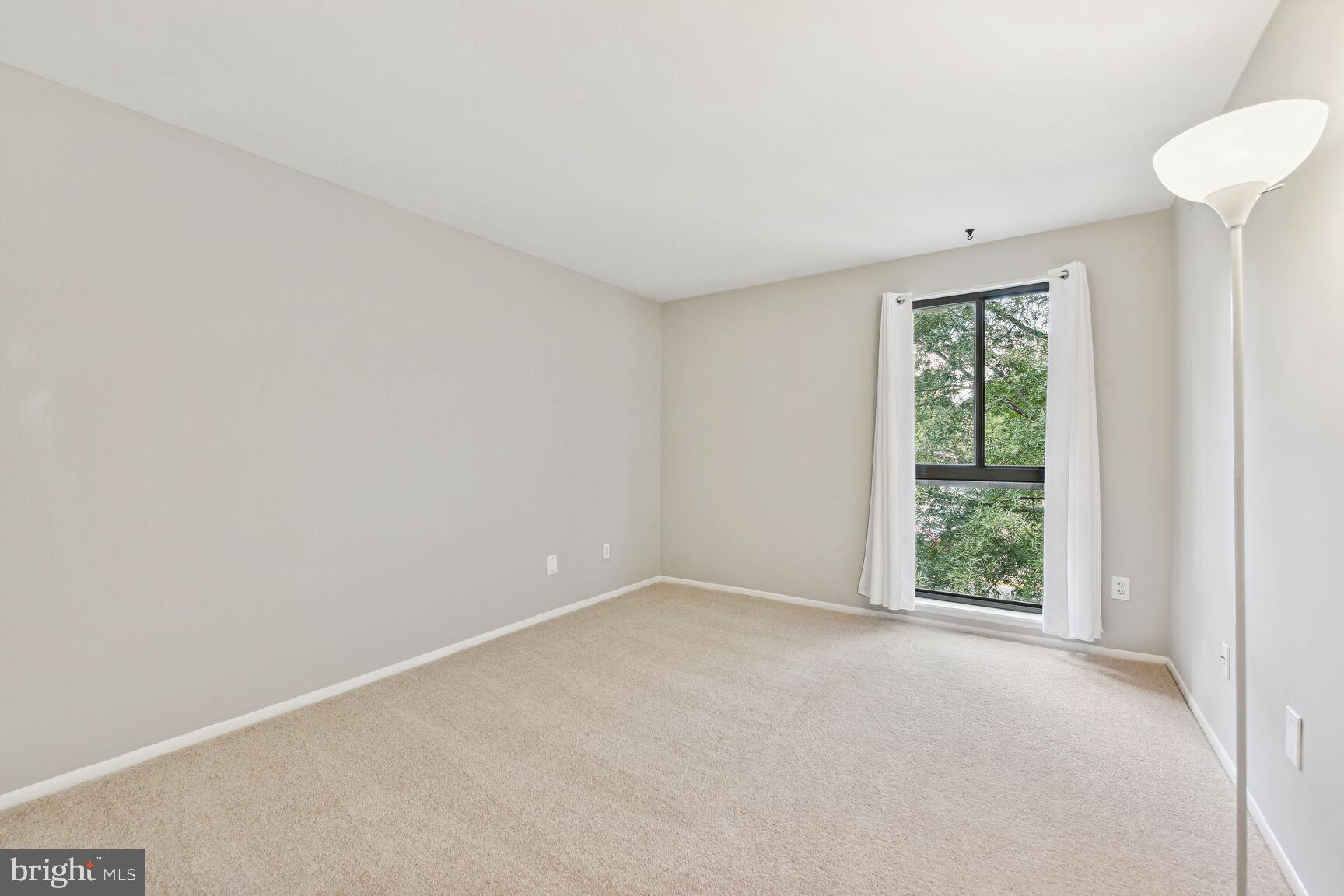 SOUTHGATE - Residential