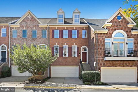 1924 LOGAN MANOR DRIVE RESTON VA 20190