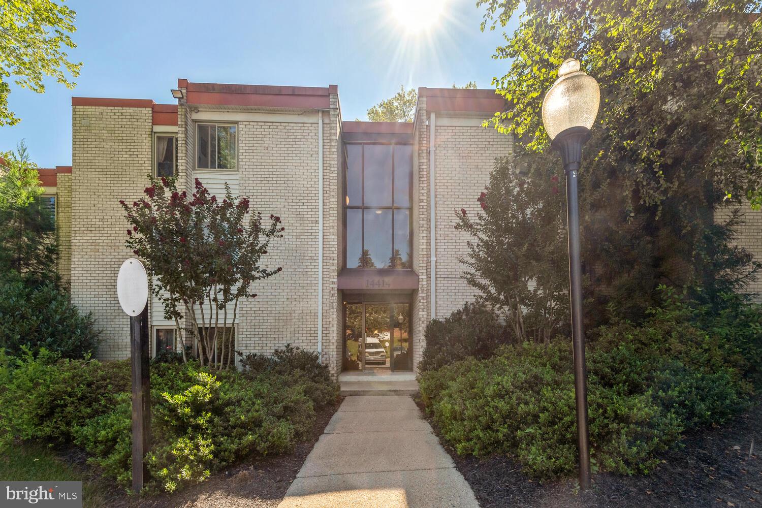 NORTH CREEK VILLAS - Residential