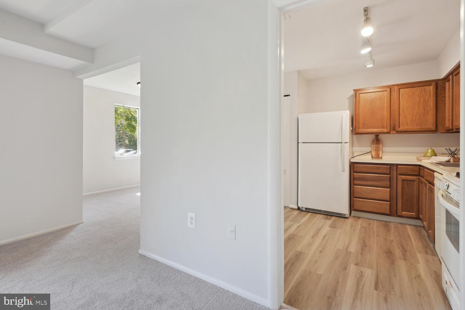 NORTH CREEK VILLAS - Residential