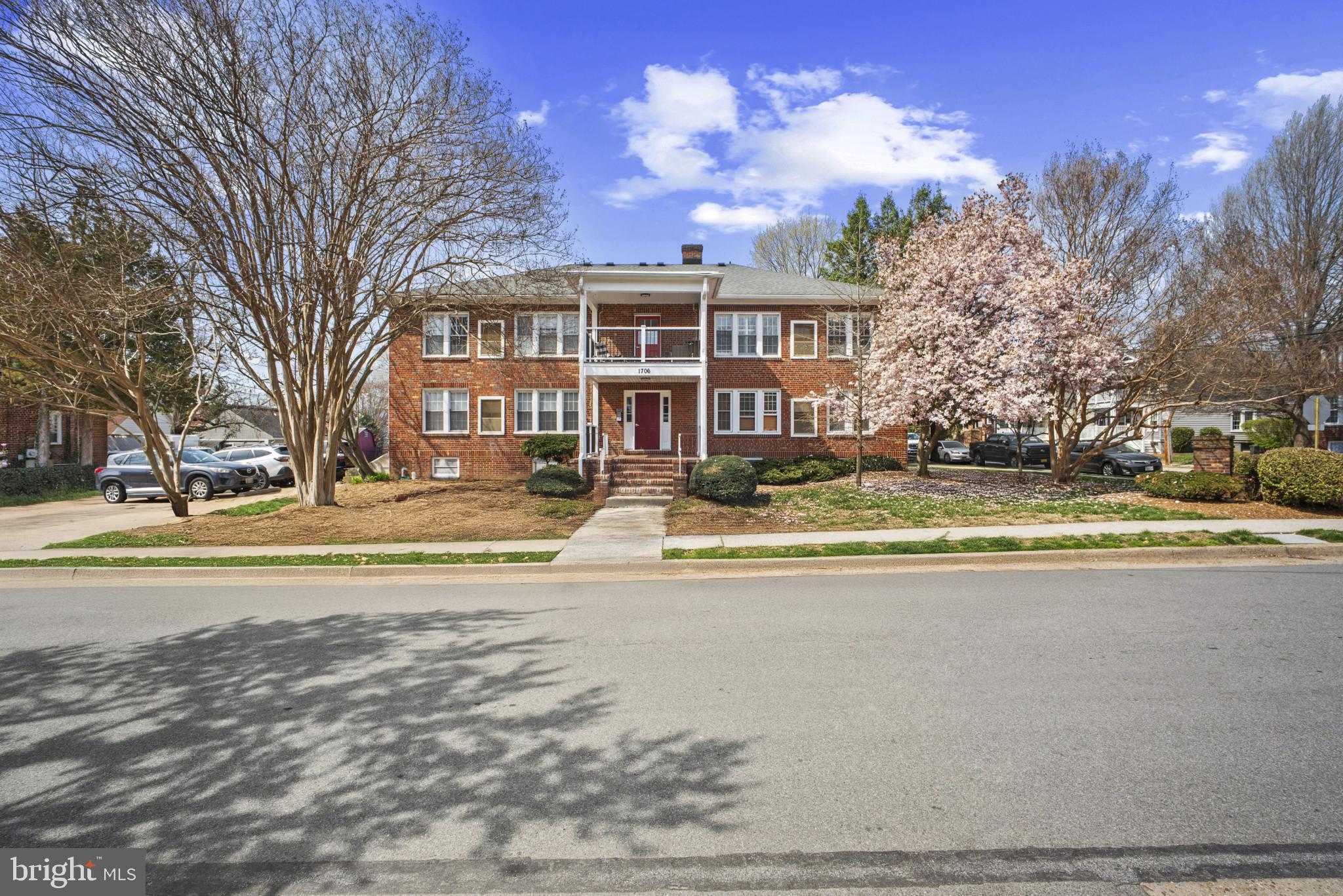 1706 DEWITT AVENUE E