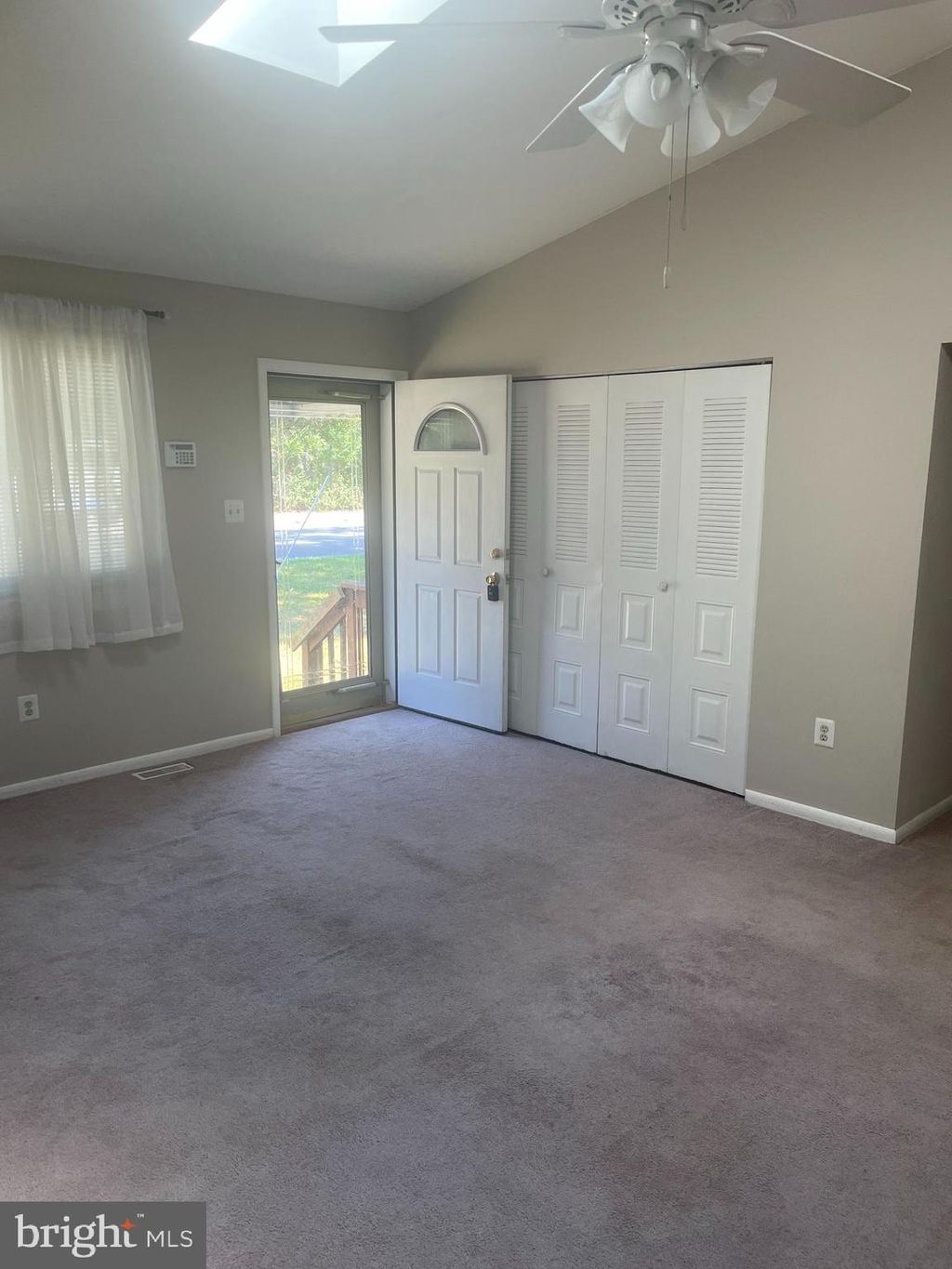 Photo of 291 Creek Road, MOUNT LAUREL, NJ 08054 (MLS # NJBL2096884)