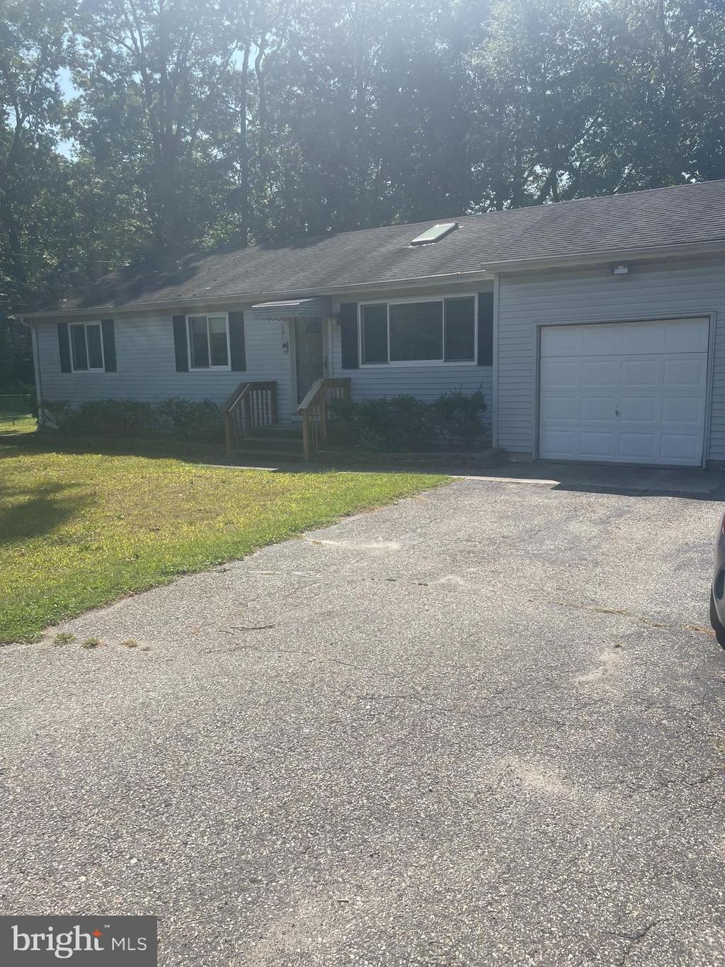 Photo of 291 Creek Road, MOUNT LAUREL, NJ 08054 (MLS # NJBL2096884)