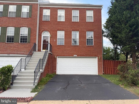 Townhouse For Rent - 13100 Forest Mist Lane<br/> Fairfax County, FAIRFAX, VA 22033