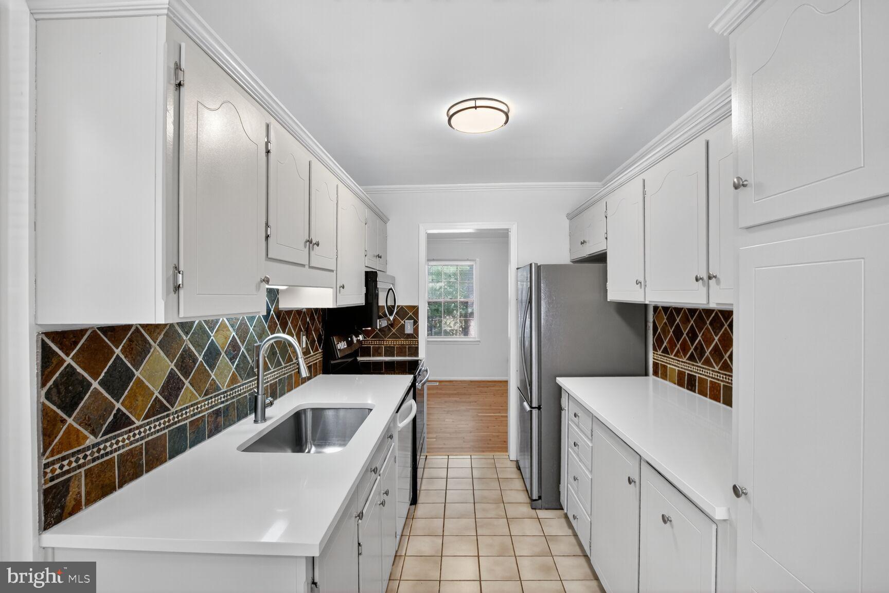 DIAMOND FARMS - Residential