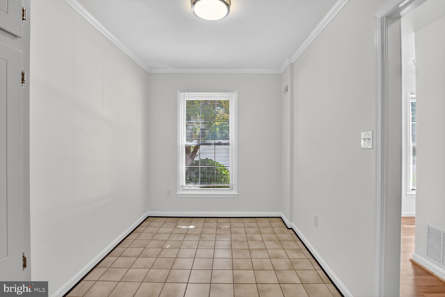 DIAMOND FARMS - Residential