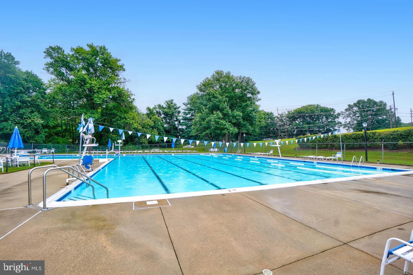 DIAMOND FARMS - Residential