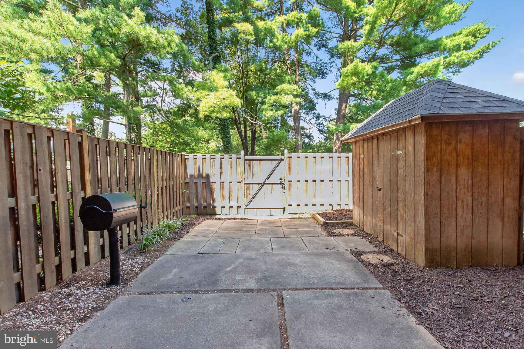 DIAMOND FARMS - Residential