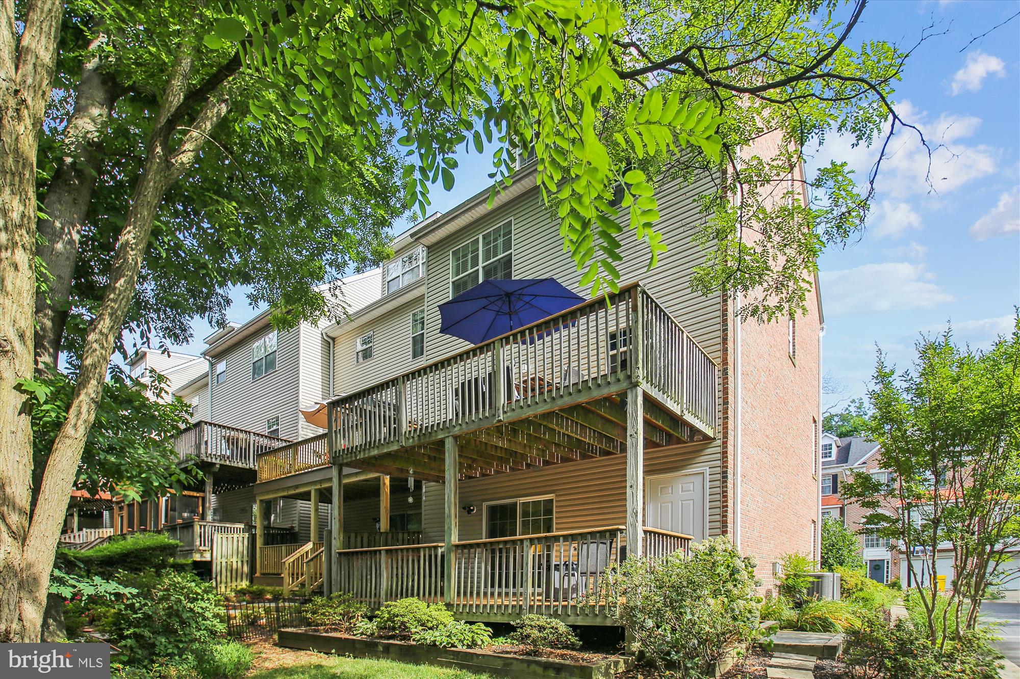 WATERS EDGE AT WOODS LANDING - Residential