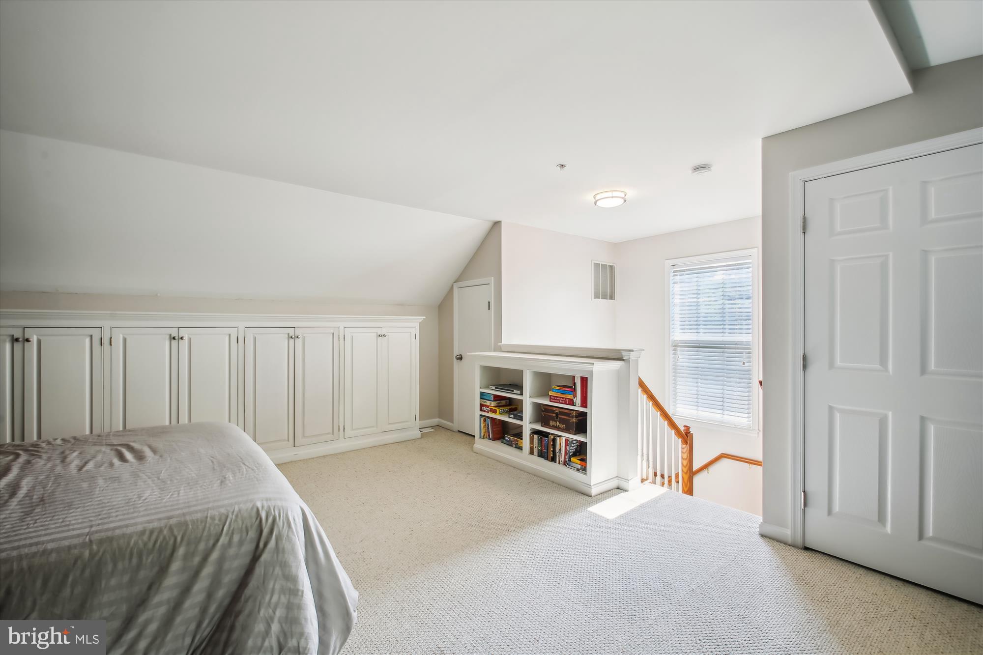 WATERS EDGE AT WOODS LANDING - Residential