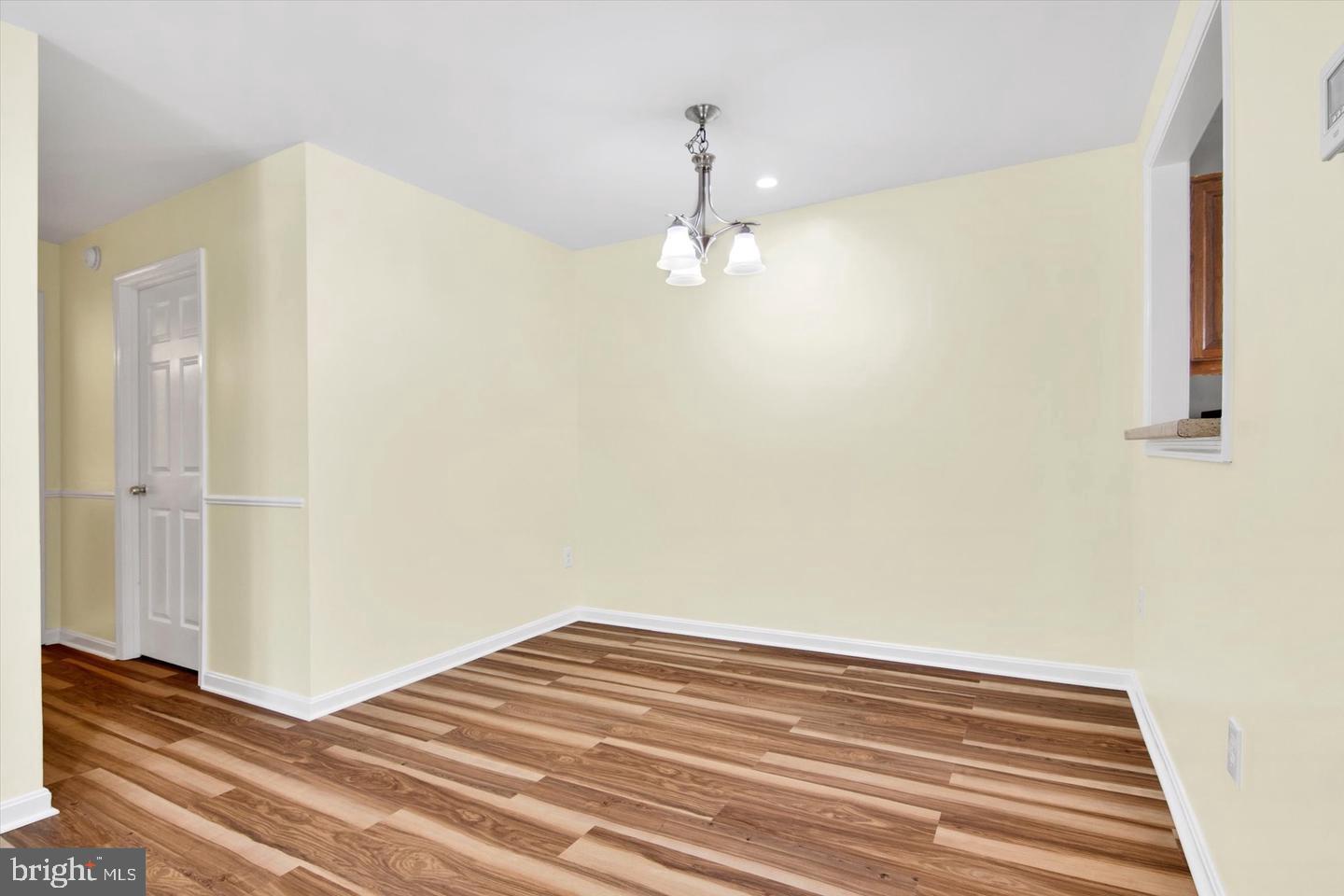 VININGS CONDO - Residential