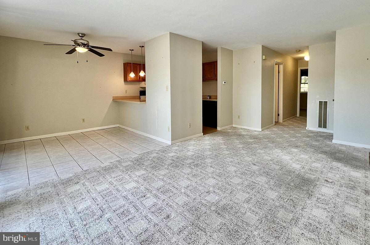 FLYING HILLS - Residential