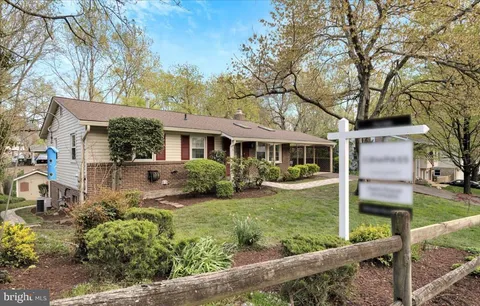 7217 Willow Oak Place, Springfield, VA MLS: VAFX2234400