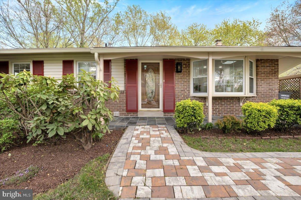 7217 WILLOW OAK PLACE