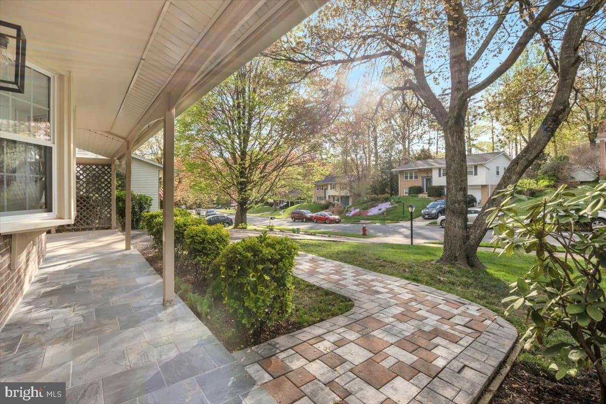 7217 WILLOW OAK PLACE