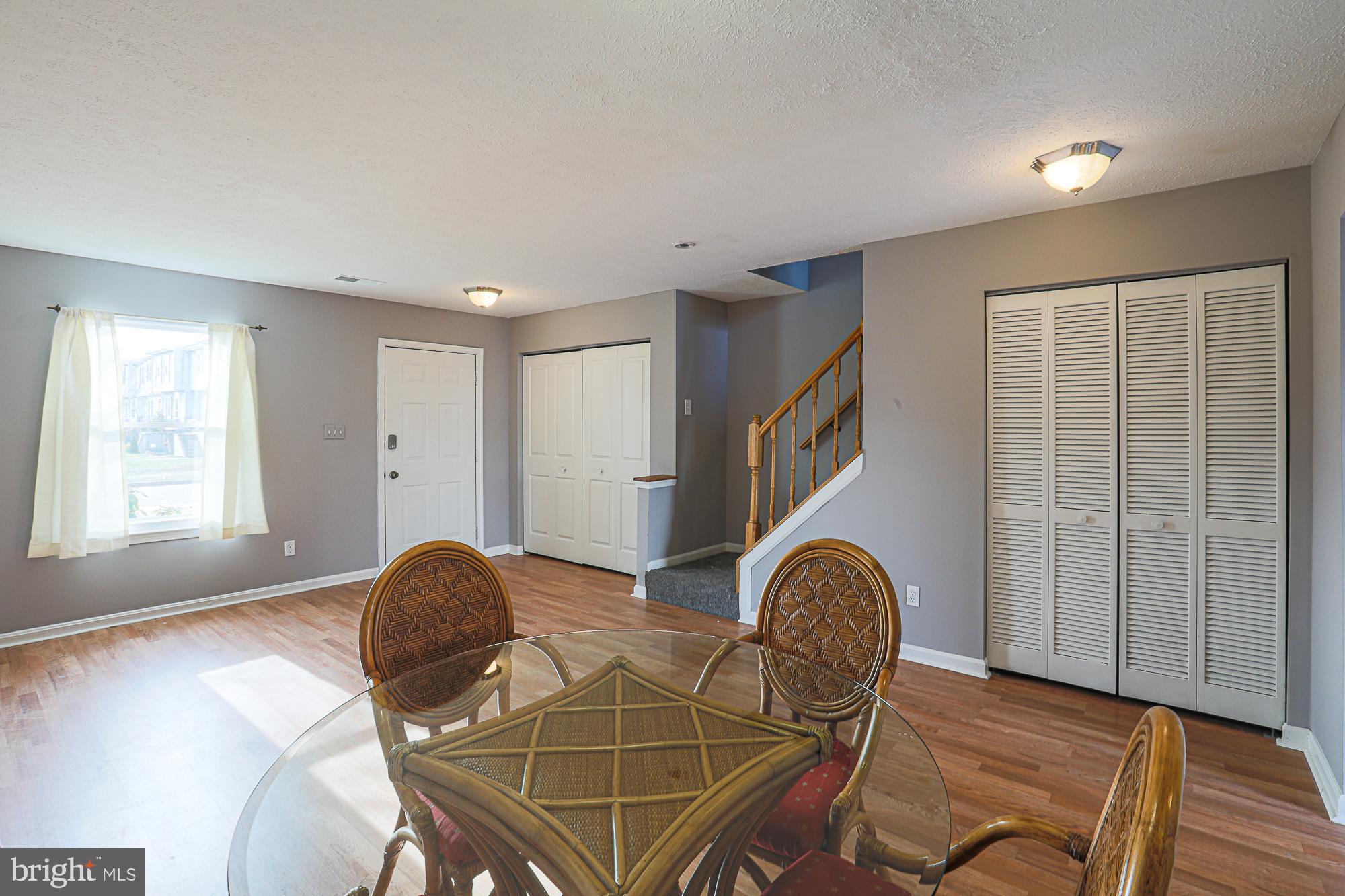 CARROLLWOOD MANOR - Residential