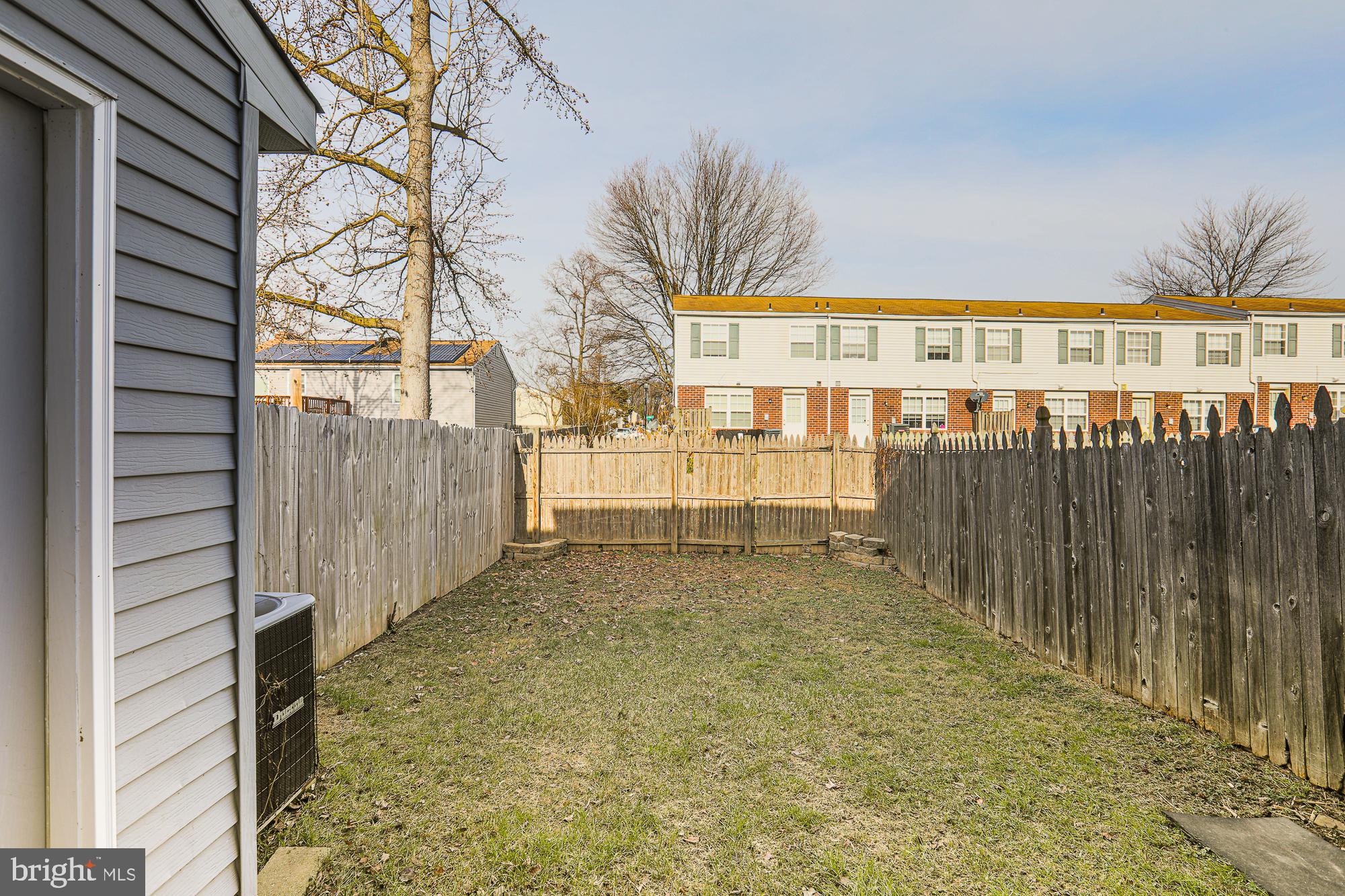 CARROLLWOOD MANOR - Residential