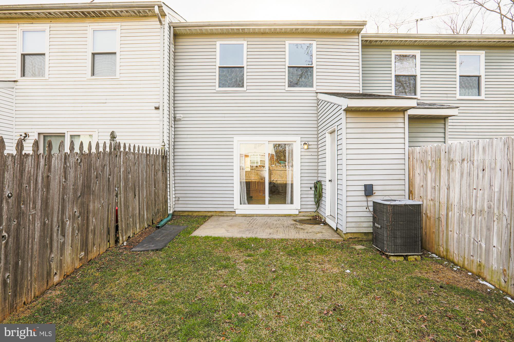 CARROLLWOOD MANOR - Residential