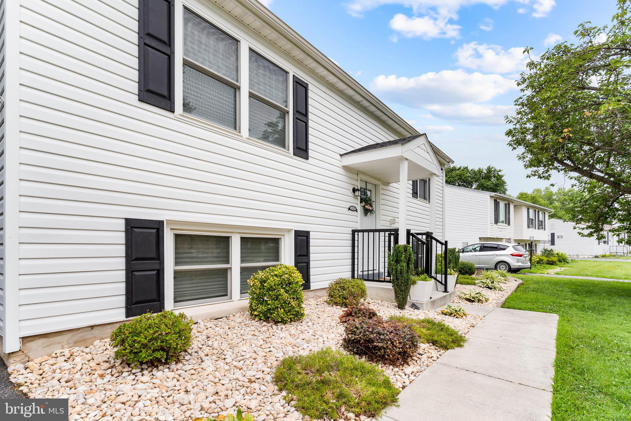 111 PARK TOWNE DRIVE