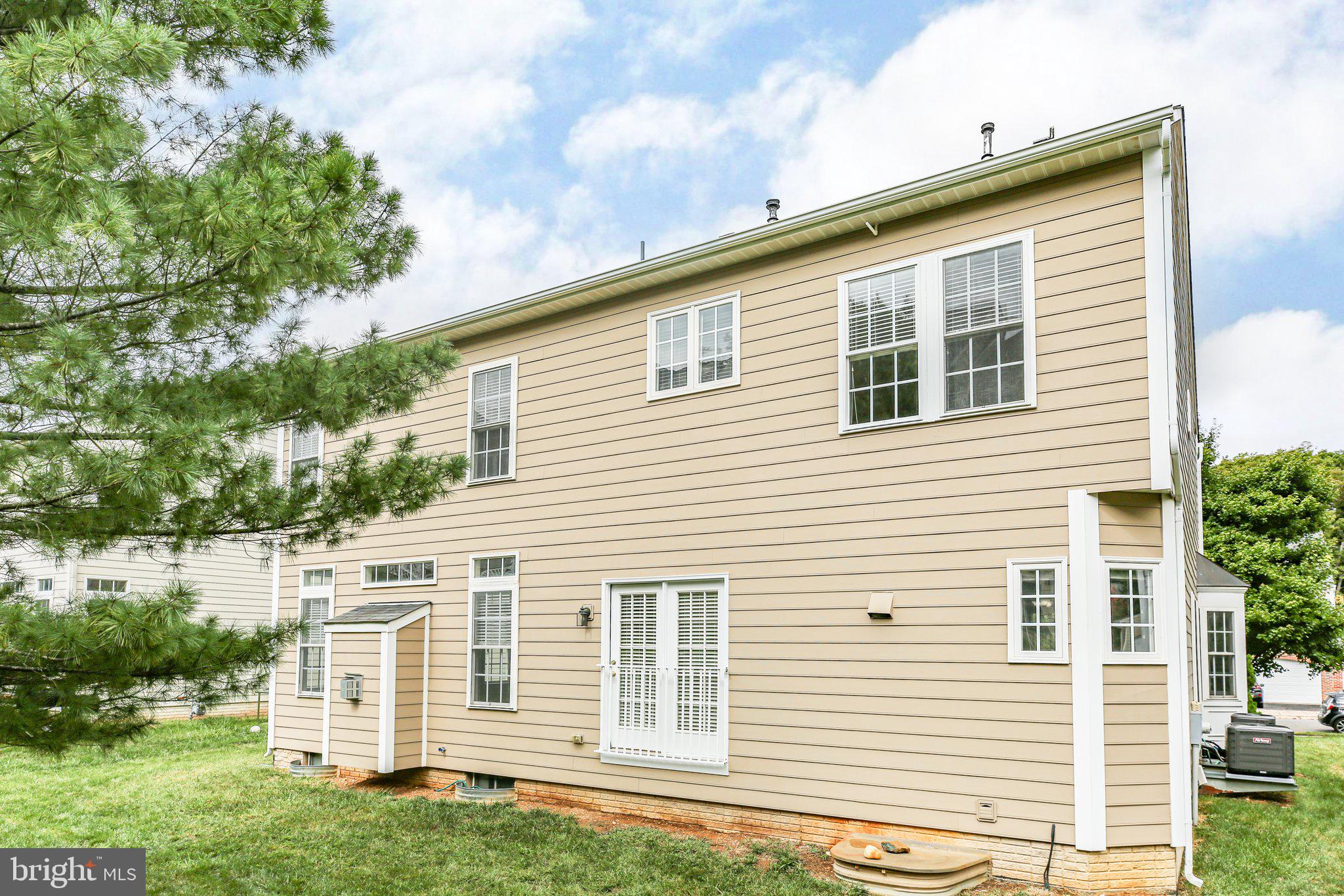 PRESERVE AT SMITH RUN - Residential Lease