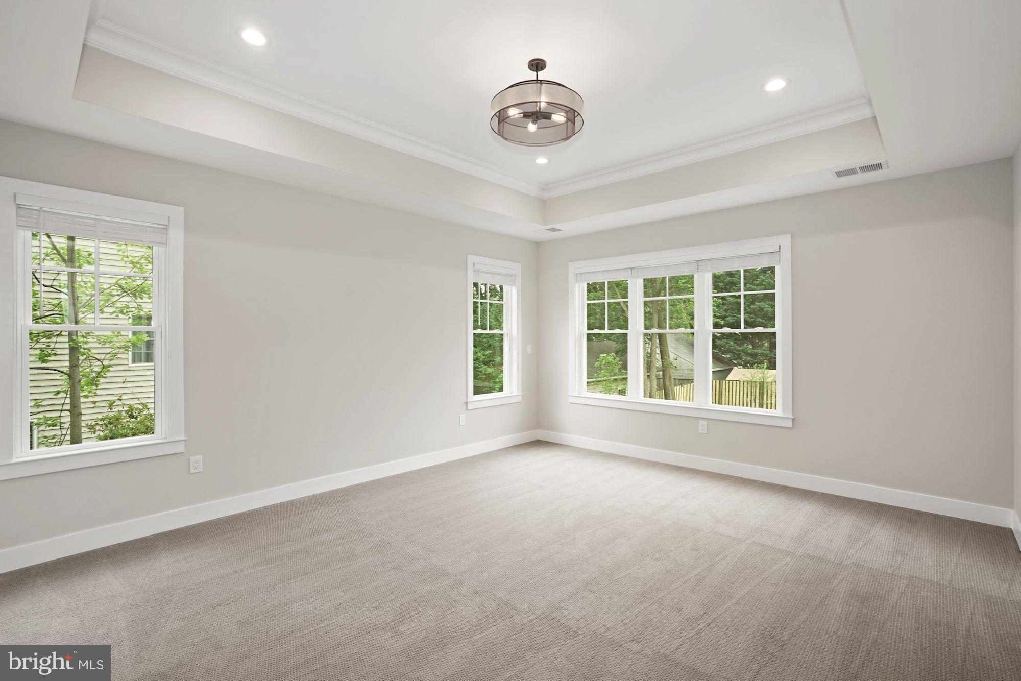 FALLS CHURCH CITY - Residential Lease