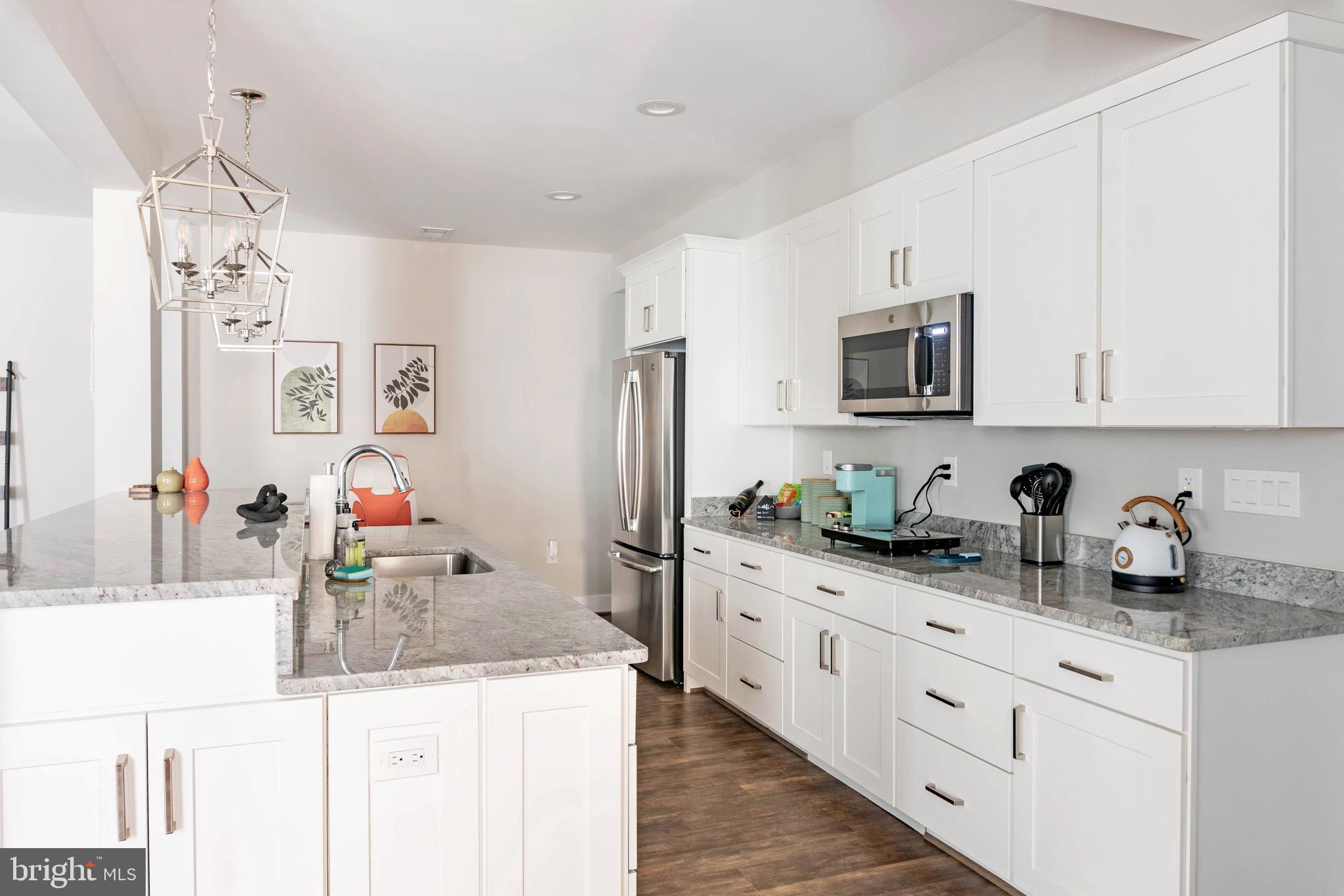 FALLS CHURCH CITY - Residential Lease