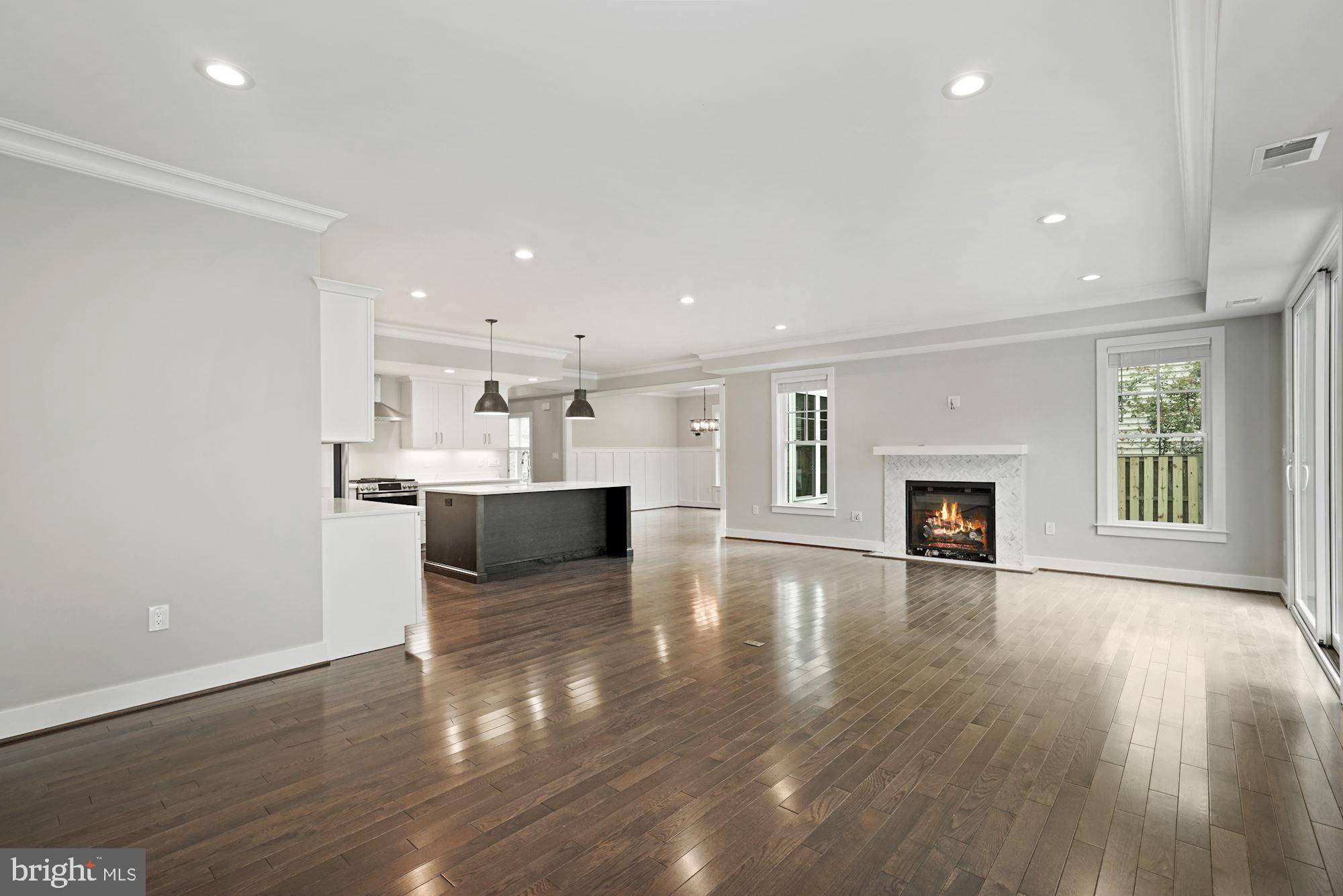 FALLS CHURCH CITY - Residential Lease