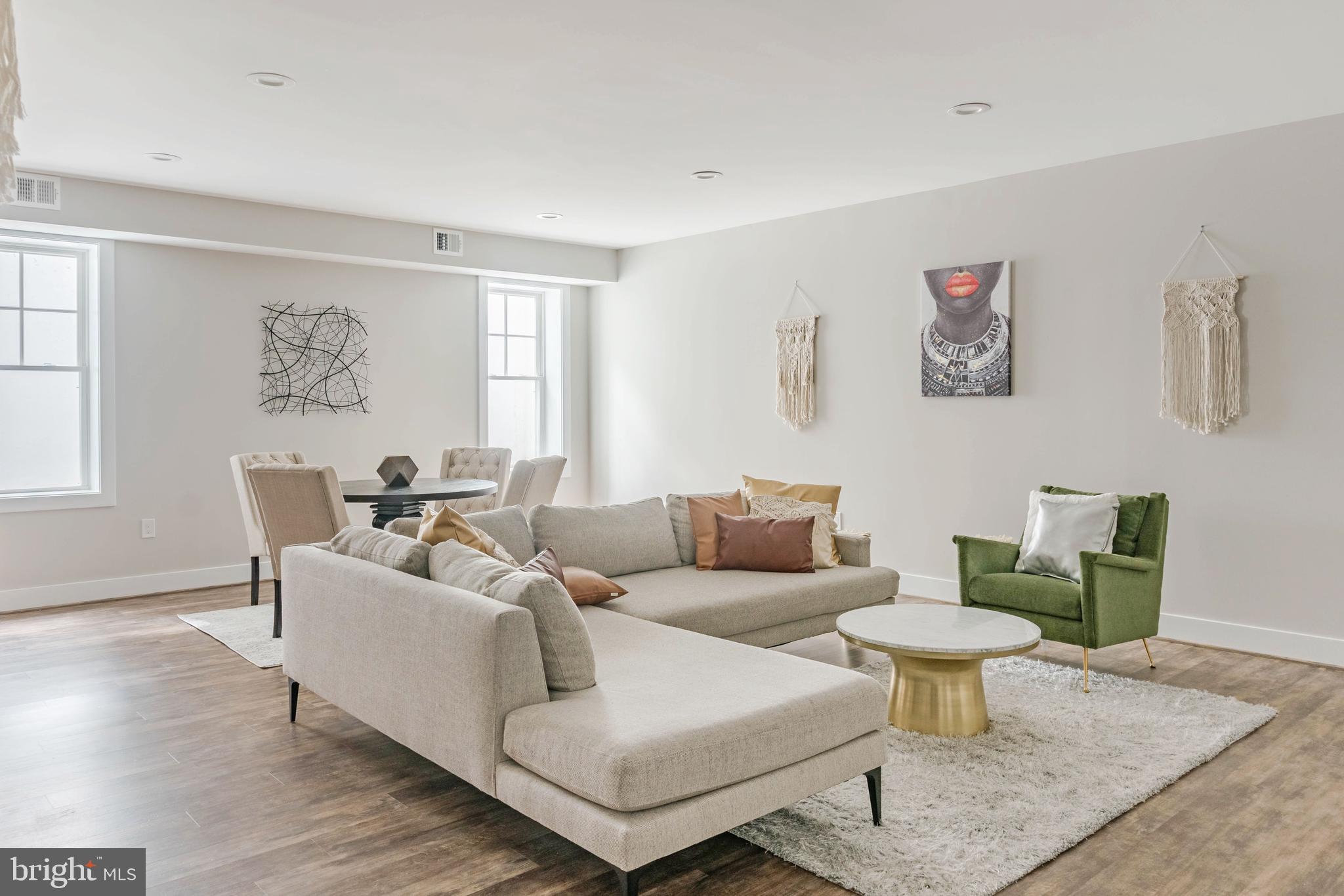 FALLS CHURCH CITY - Residential Lease