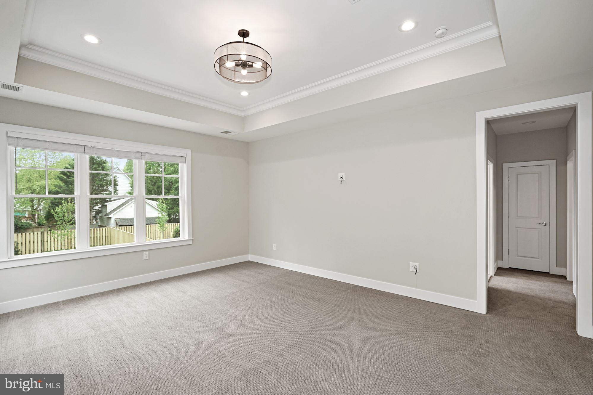 FALLS CHURCH CITY - Residential Lease