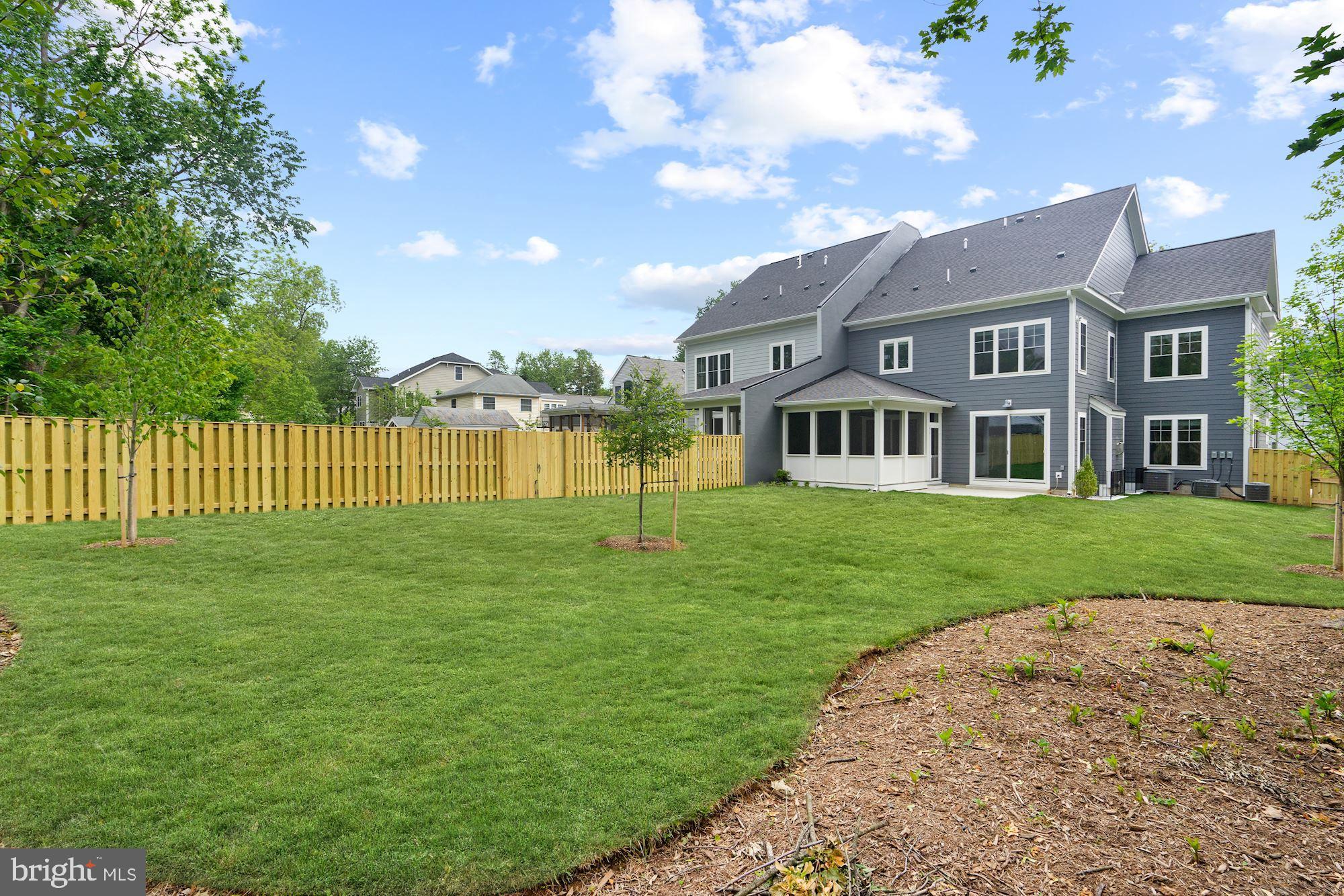 FALLS CHURCH CITY - Residential Lease