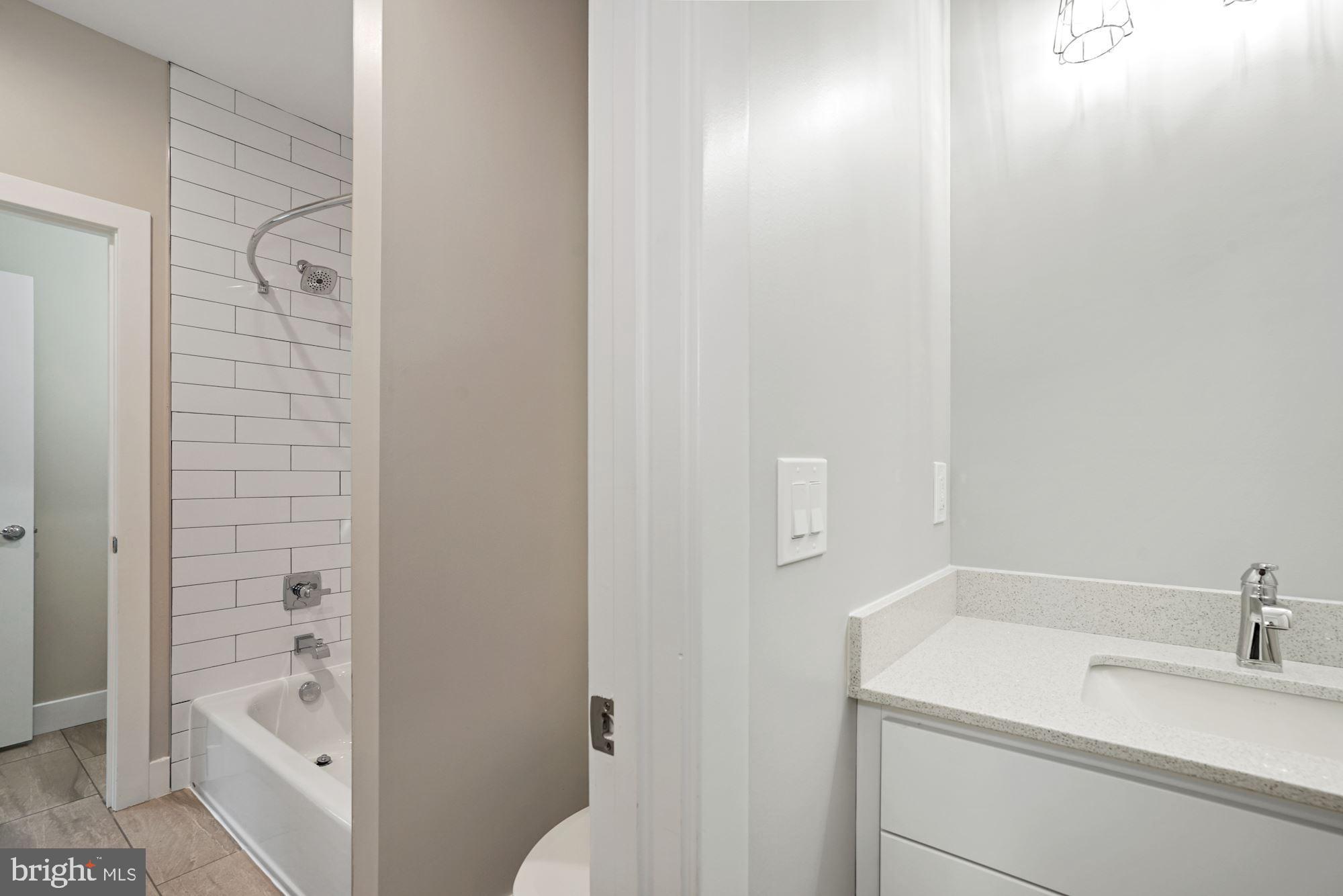 FALLS CHURCH CITY - Residential Lease