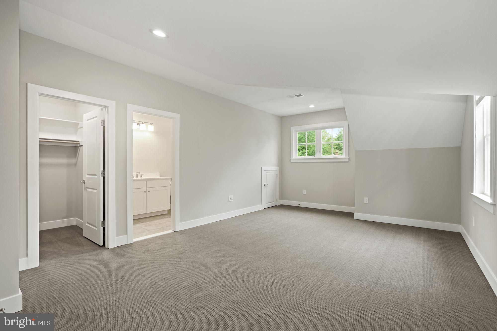 FALLS CHURCH CITY - Residential Lease