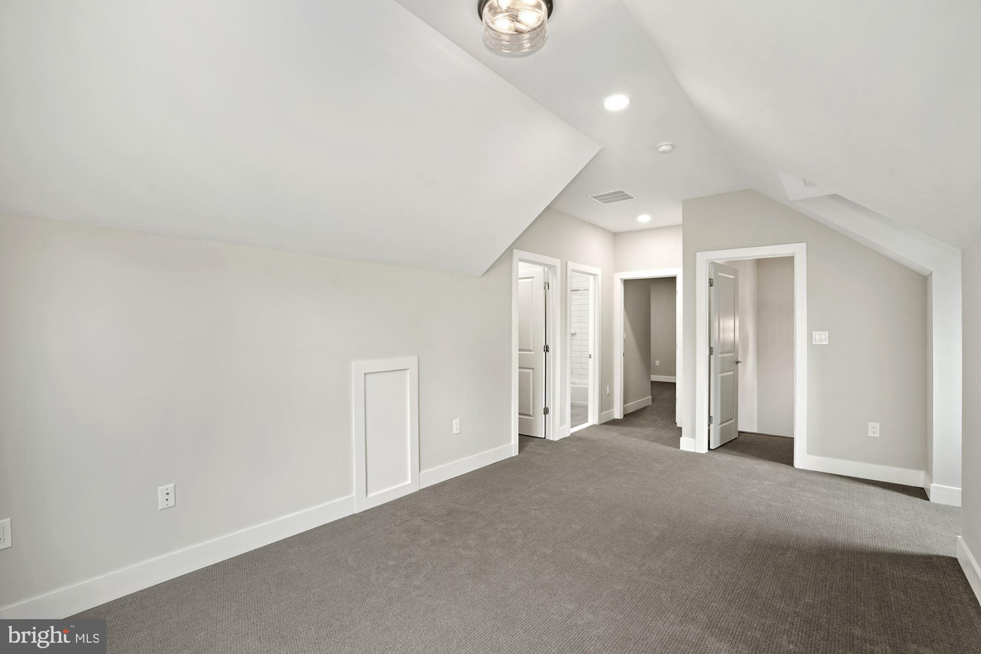 FALLS CHURCH CITY - Residential Lease