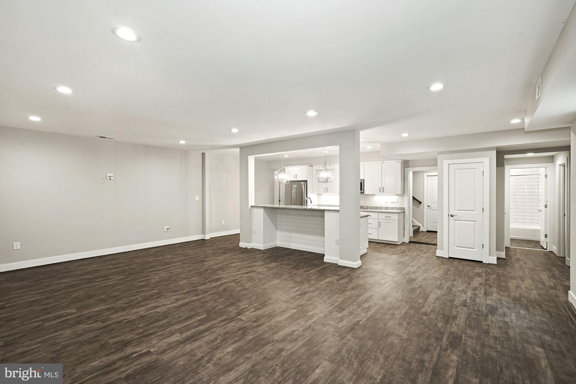 FALLS CHURCH CITY - Residential Lease