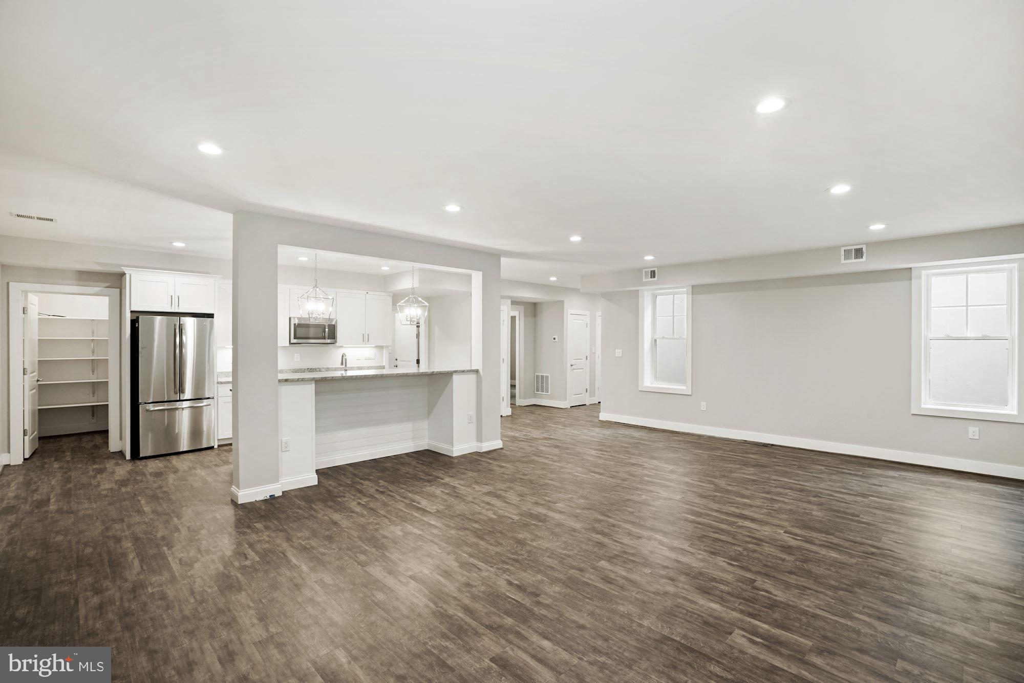 FALLS CHURCH CITY - Residential Lease