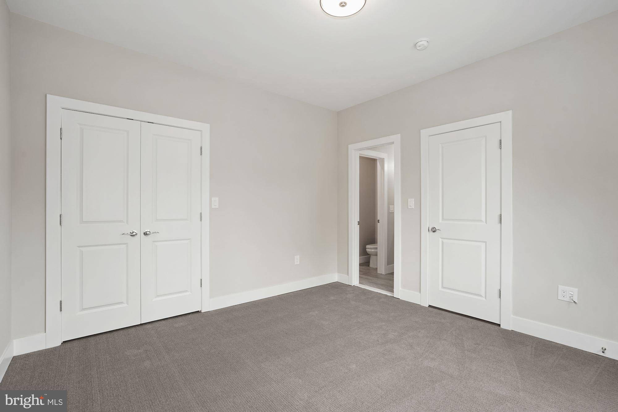 FALLS CHURCH CITY - Residential Lease