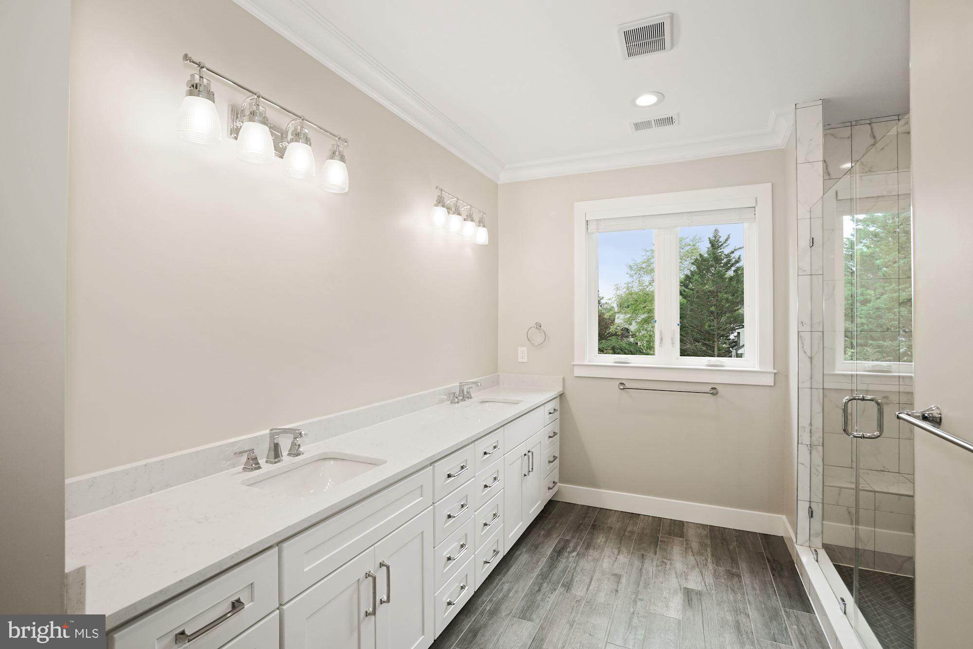 FALLS CHURCH CITY - Residential Lease