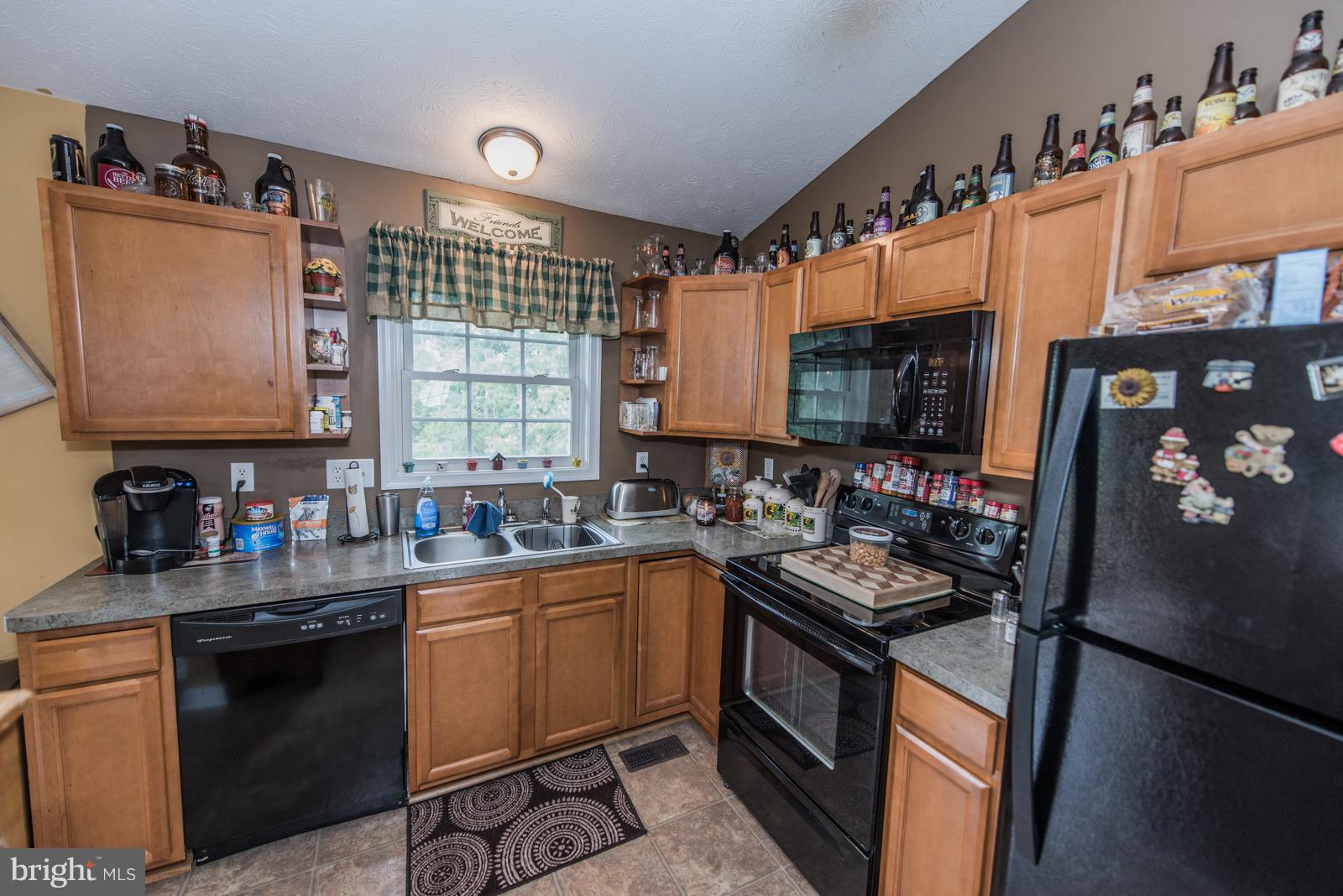 CRESTFIELD - Residential