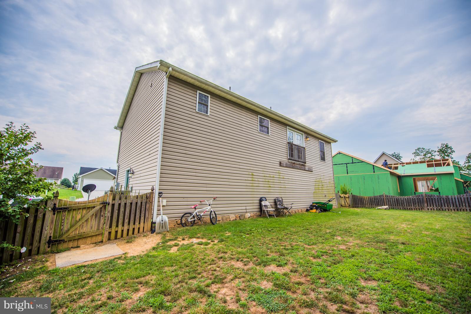 CRESTFIELD - Residential