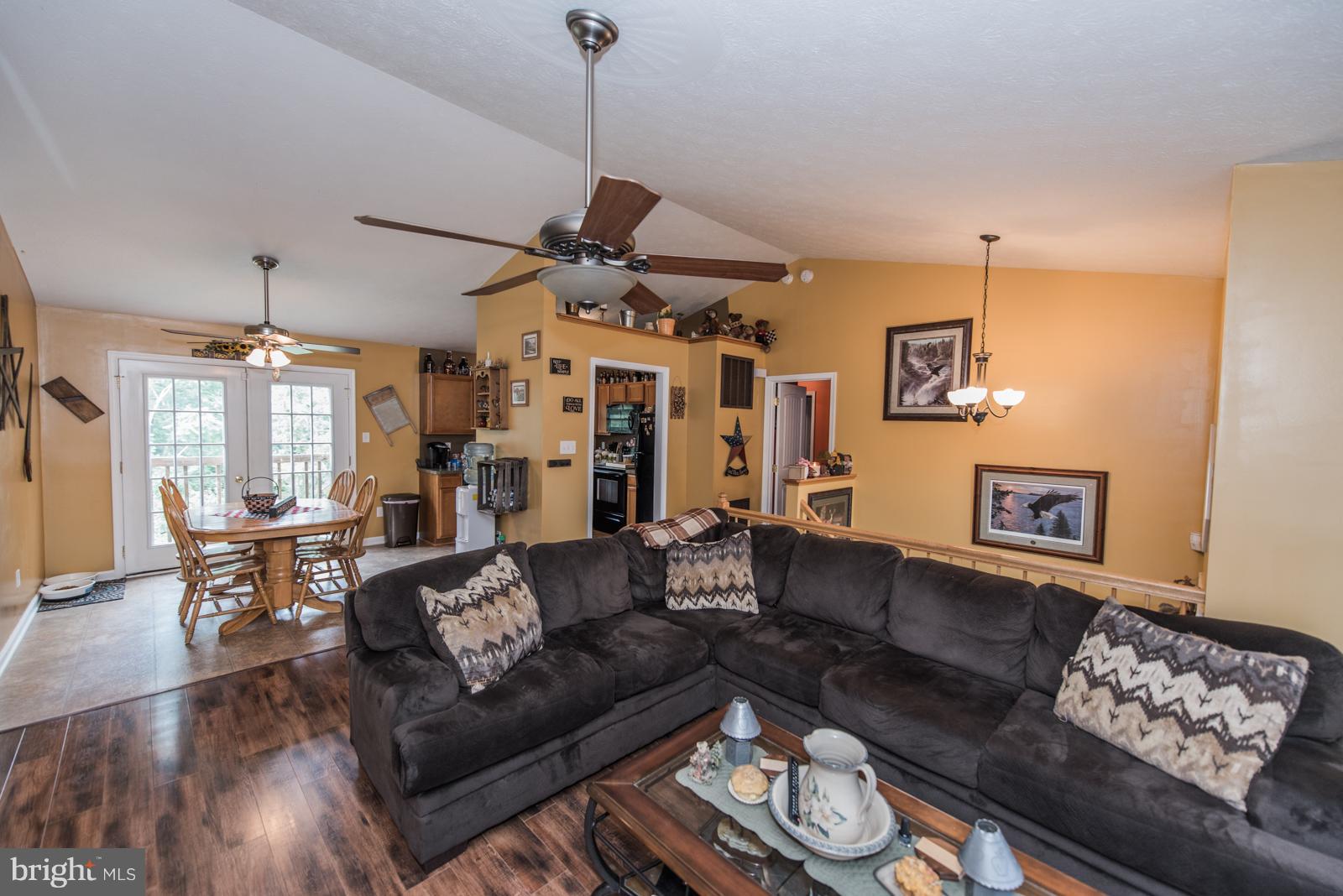 CRESTFIELD - Residential