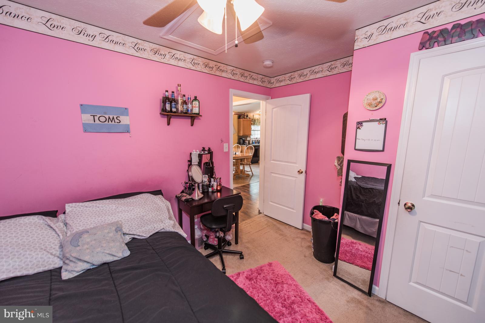 CRESTFIELD - Residential