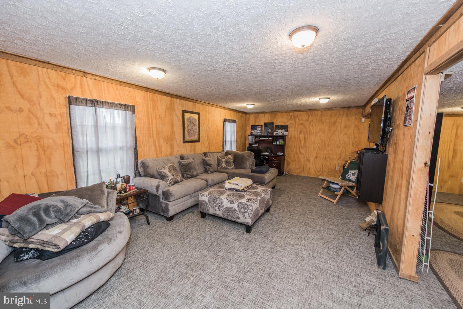 CRESTFIELD - Residential