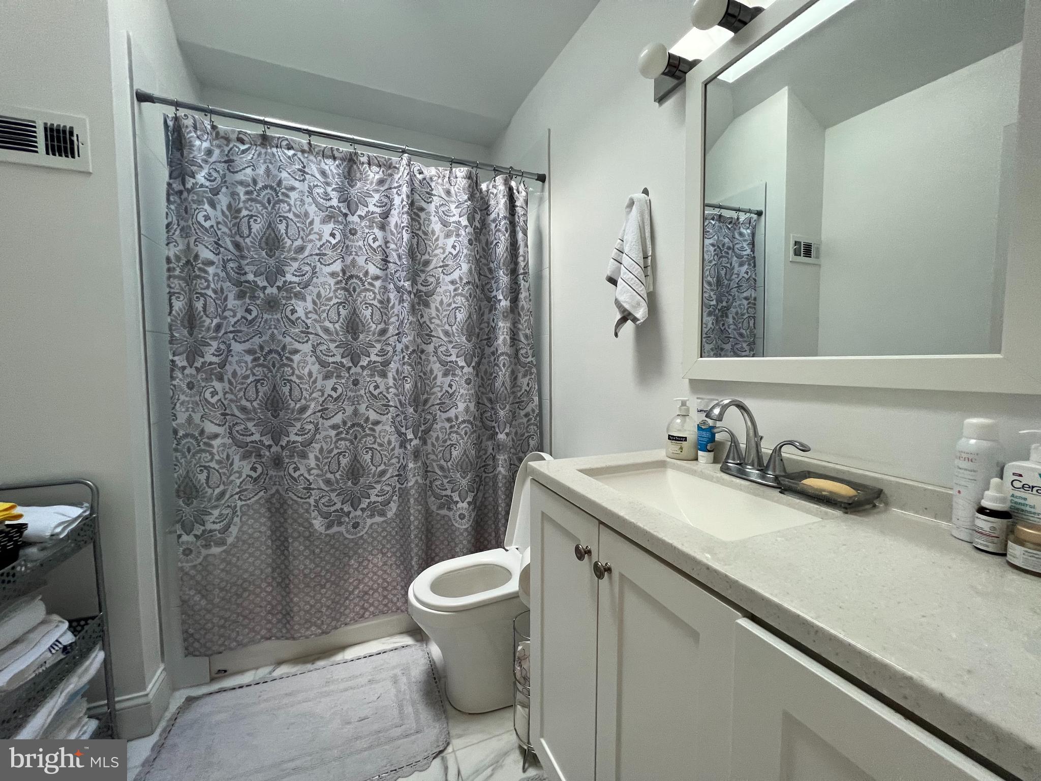 TACONY - Residential Lease