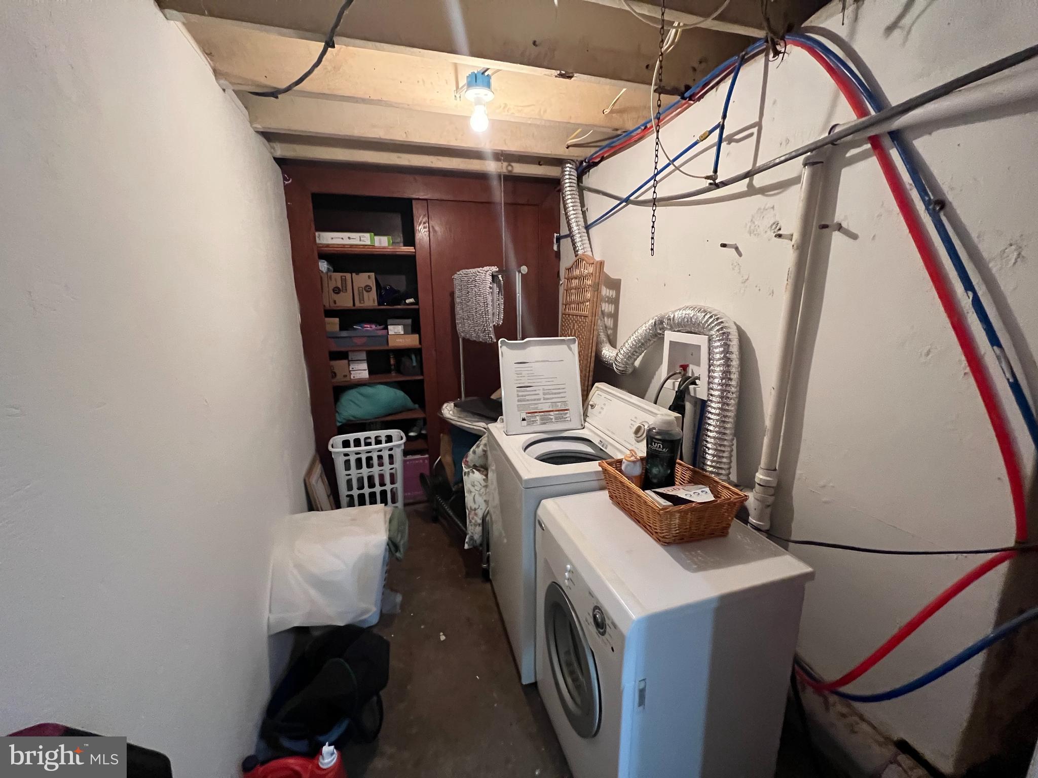 TACONY - Residential Lease