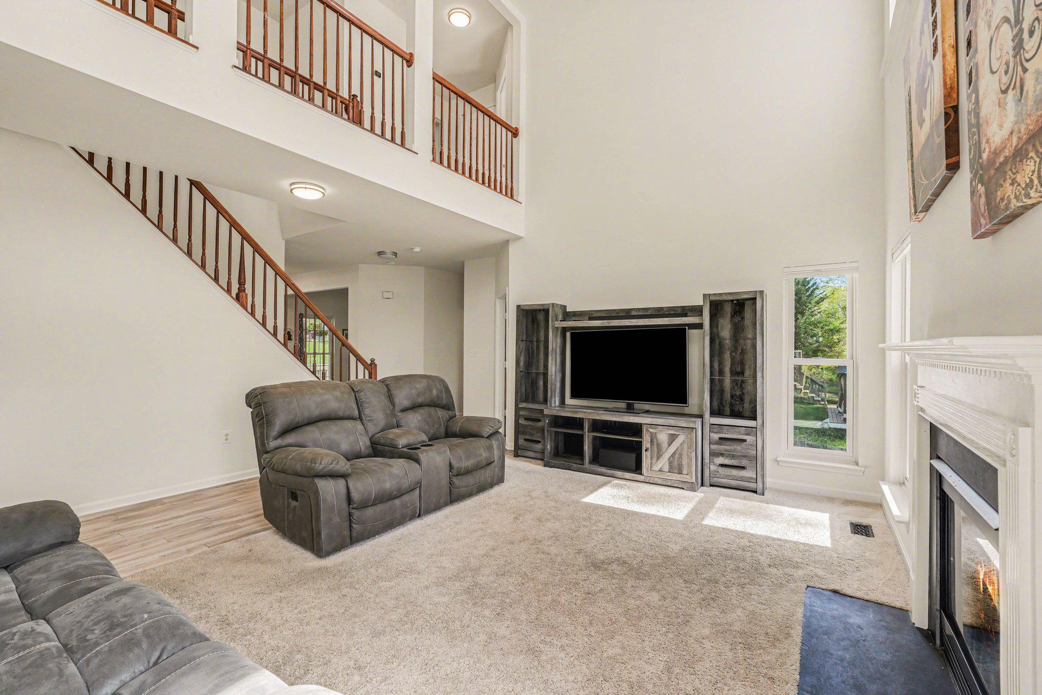 ARTILLERY RIDGE - Residential