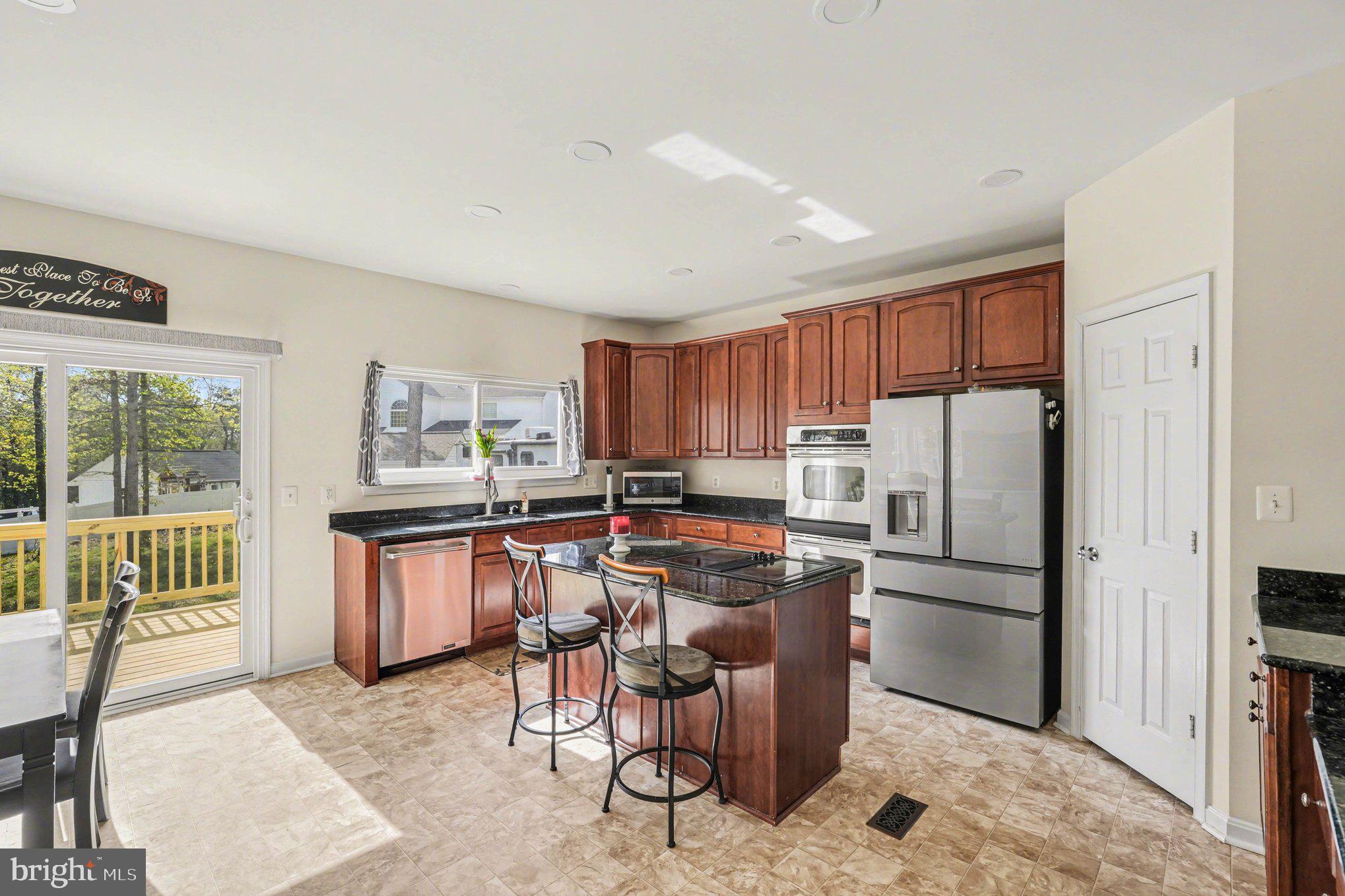 ARTILLERY RIDGE - Residential