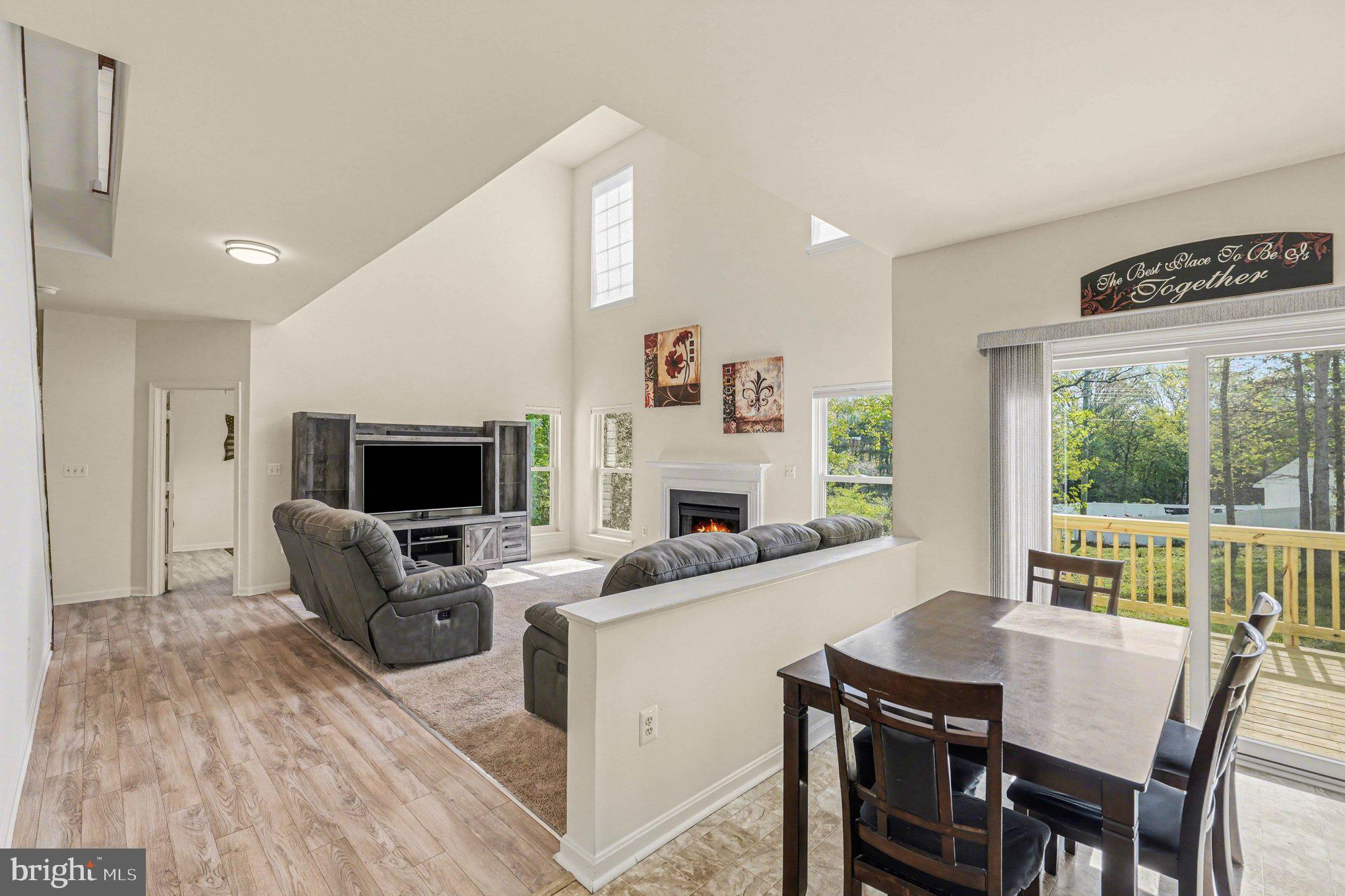 ARTILLERY RIDGE - Residential