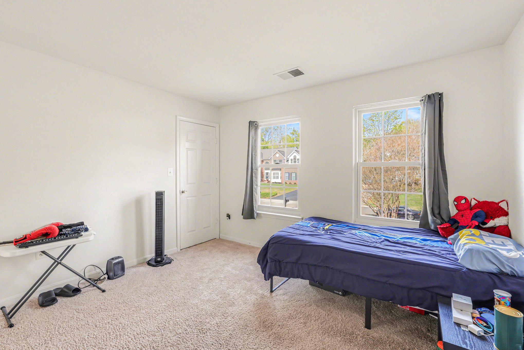 ARTILLERY RIDGE - Residential