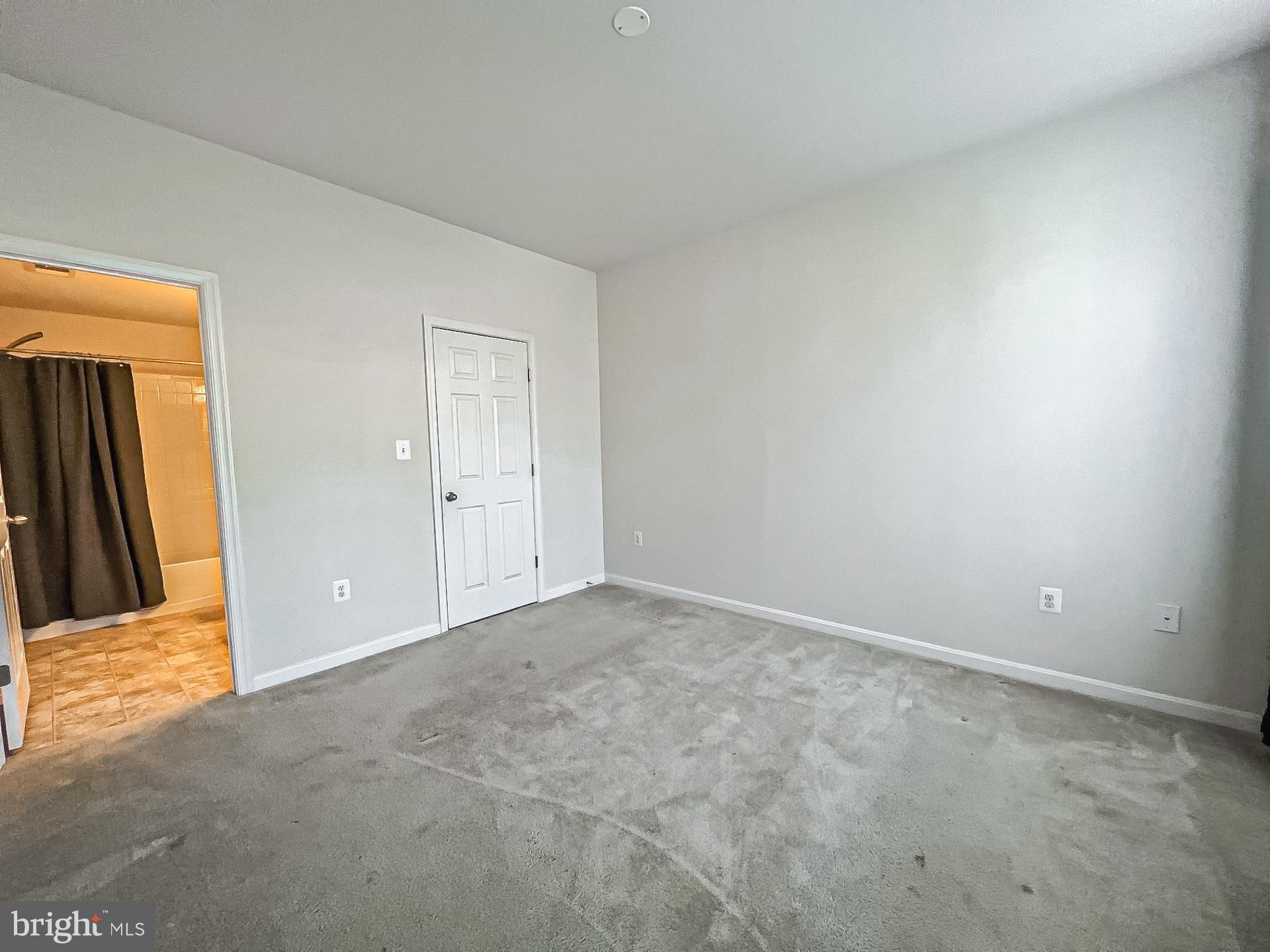 DOMINION CROSSING - Residential Lease